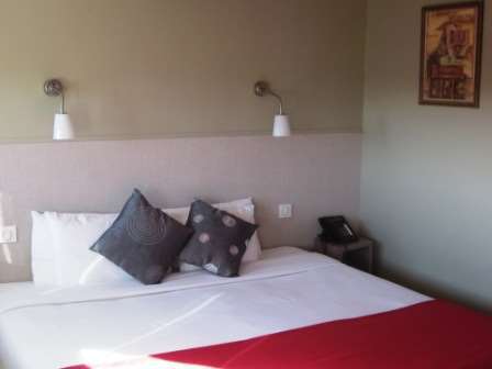 Buc Lounge Hotel Room photo